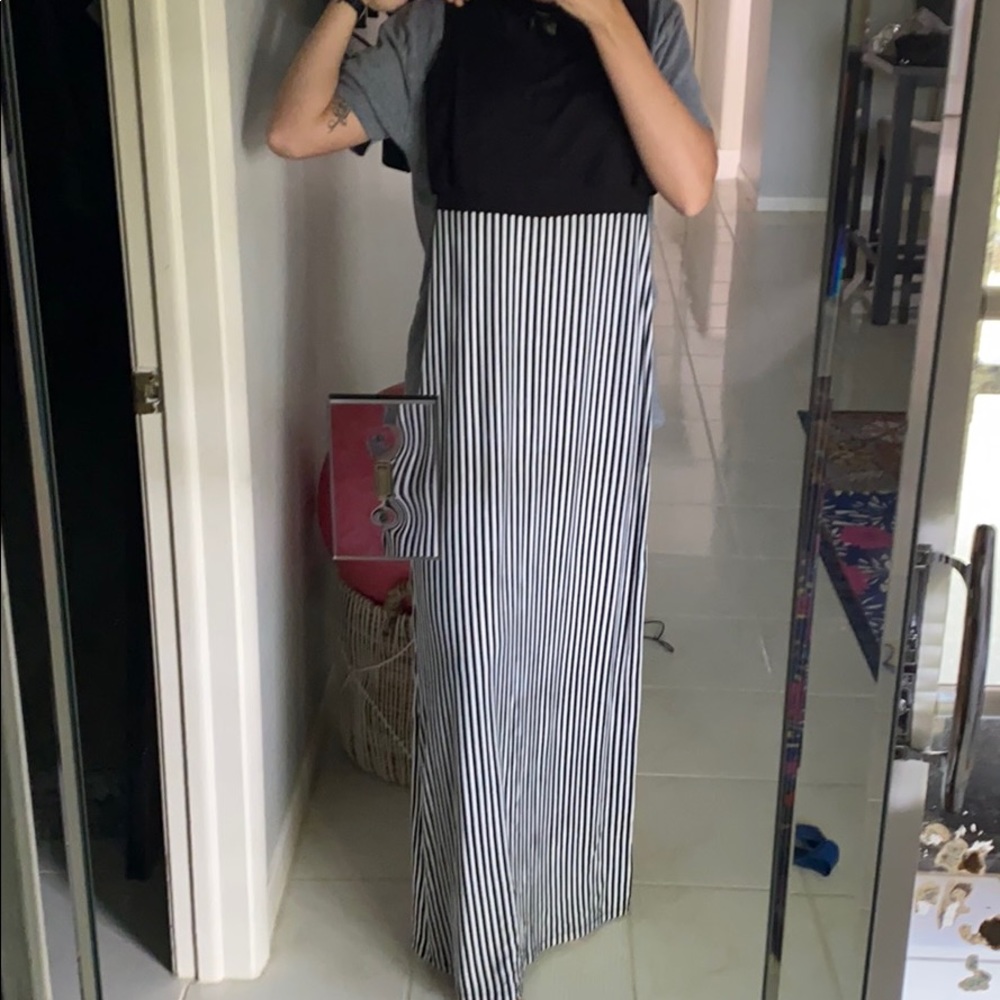Black & white striped Maxi dress
